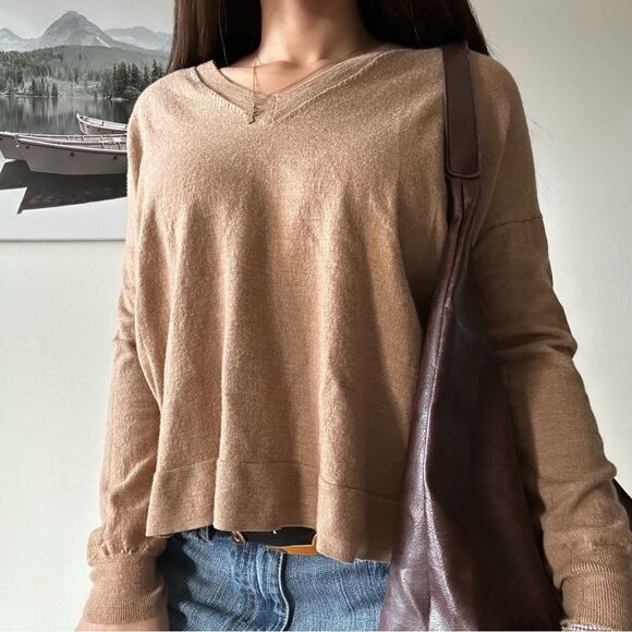 Beige Merino Wool Vneck minimalist oversized sweater by J.Crew - Picture 1 of 6